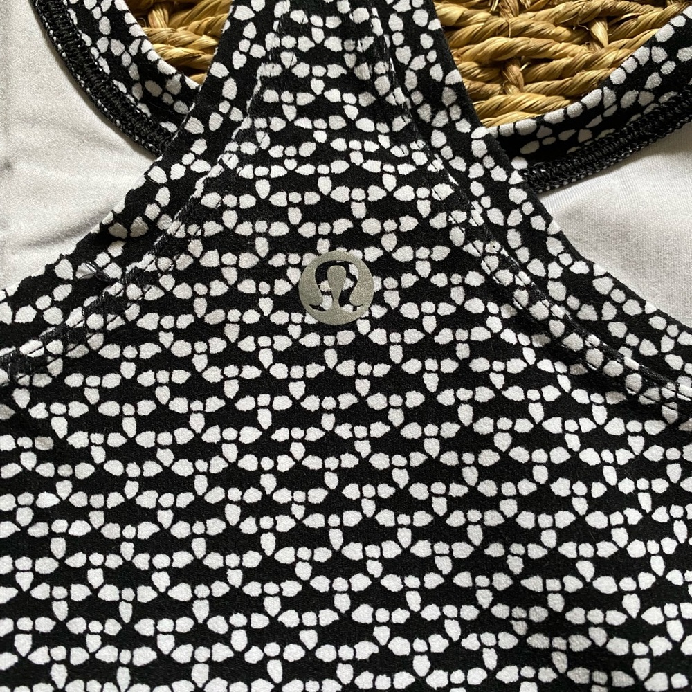 LULULEMON Fitted Racerback Tank - Picture 4 of 4